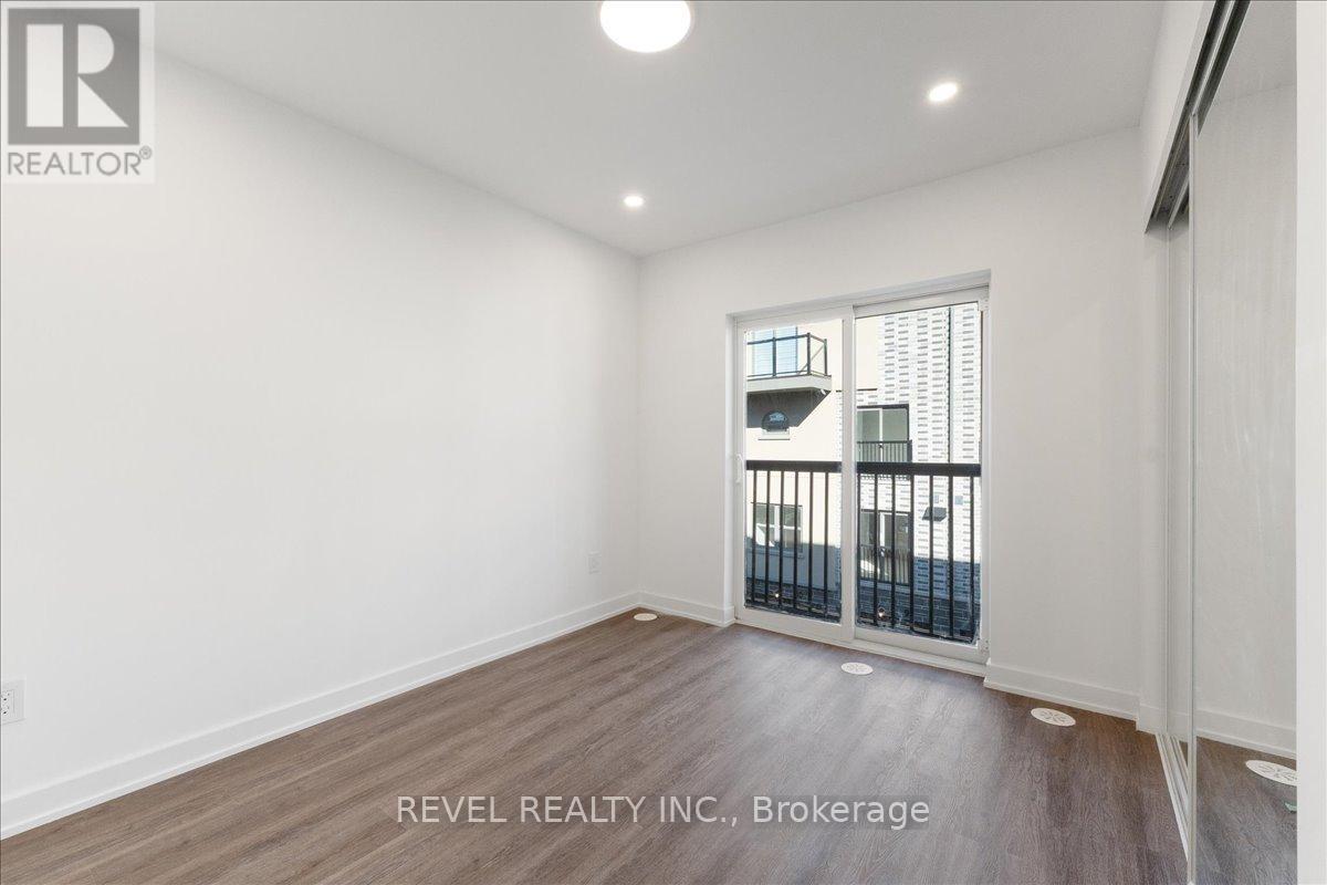 7 - 200 Railway Engine House Way Property Photo 26