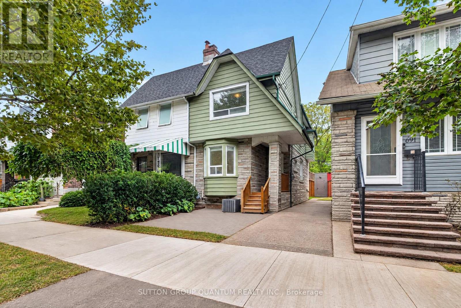 693 Greenwood Avenue Property Photo 3