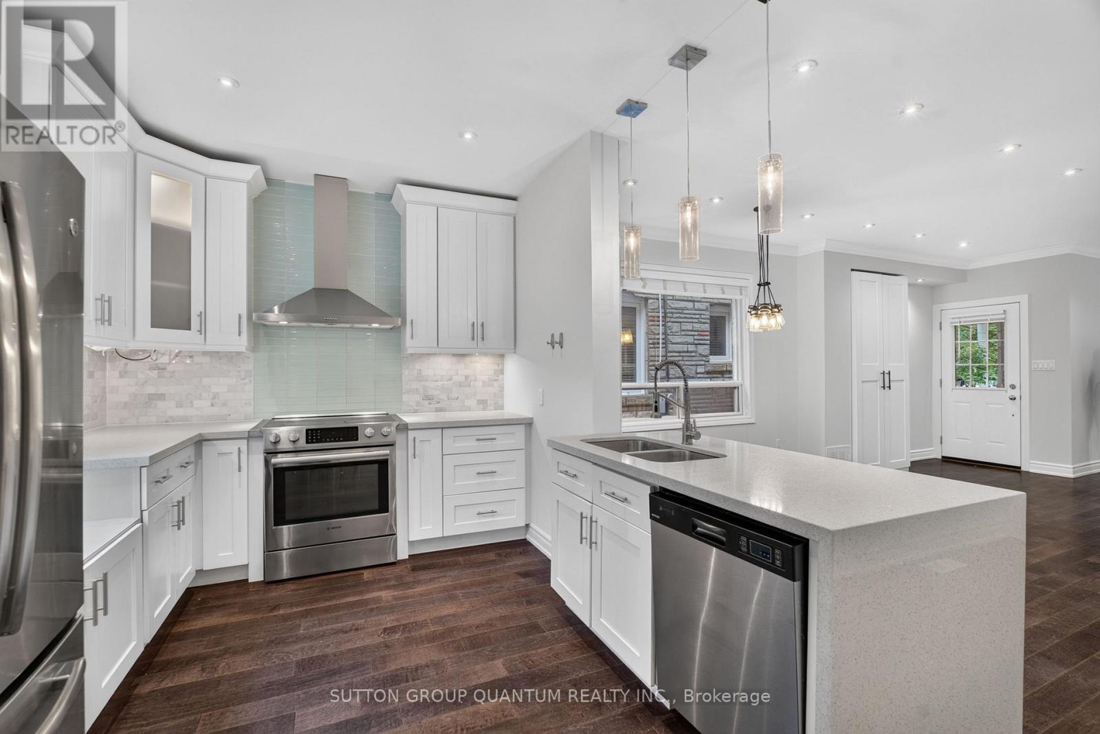 693 Greenwood Avenue Property Photo 15