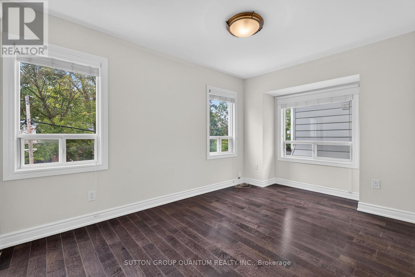 693 Greenwood Avenue Property Photo 18