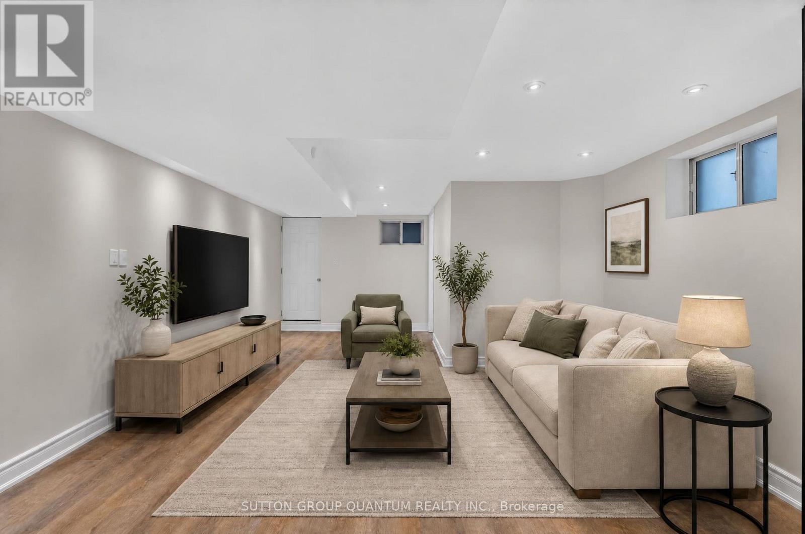 693 Greenwood Avenue Property Photo 31