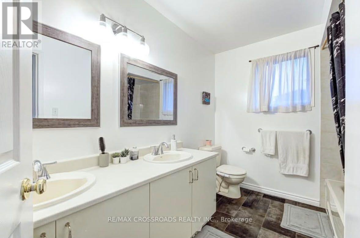 11 Murkar Crescent Property Photo 36