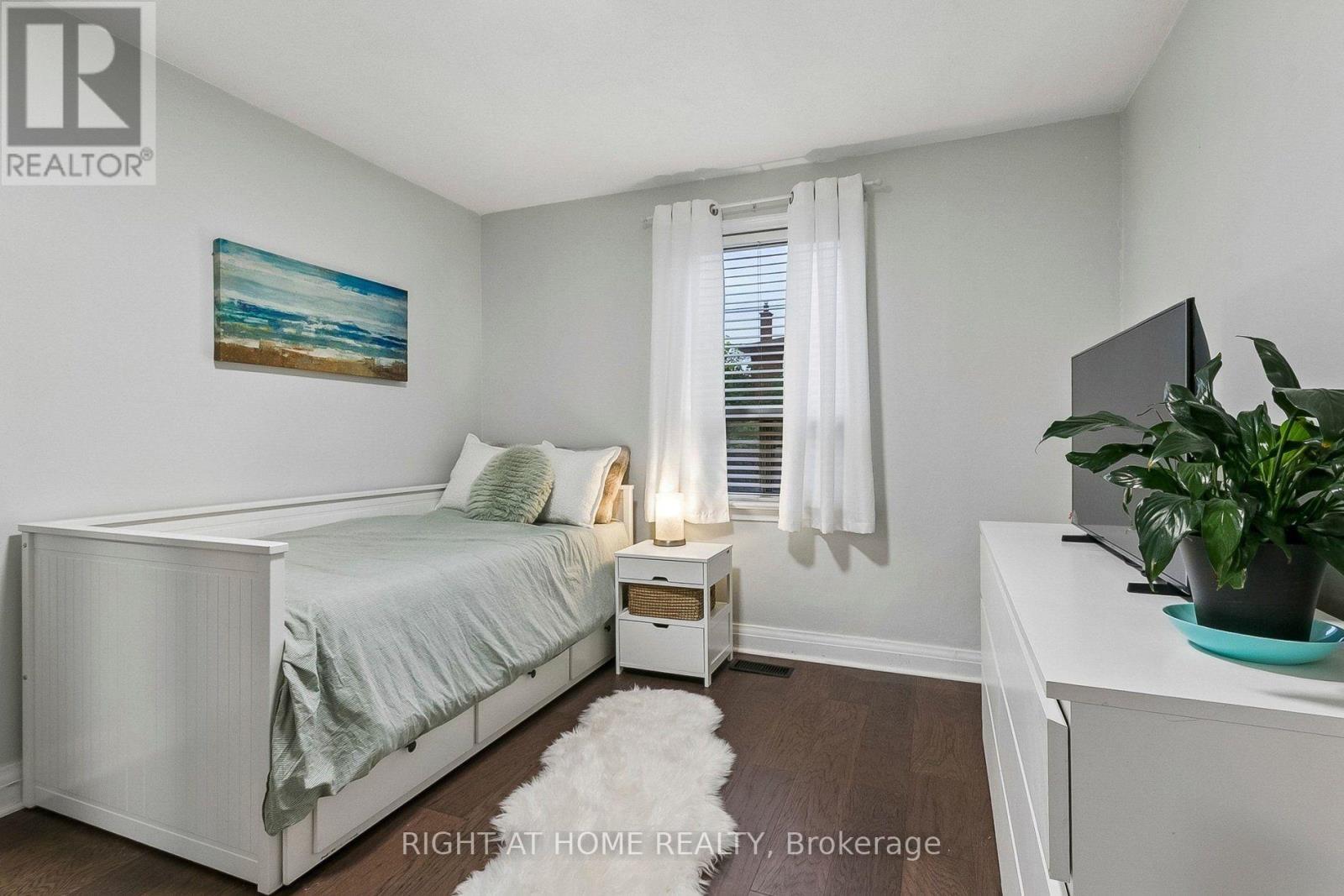 19 Flempton Crescent Property Photo 17