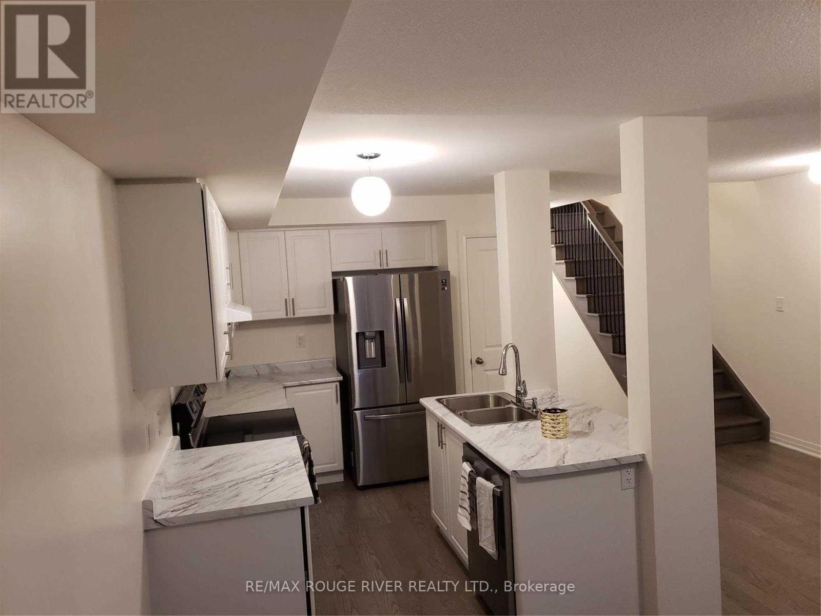 19 Caspian Square Property Photo 3
