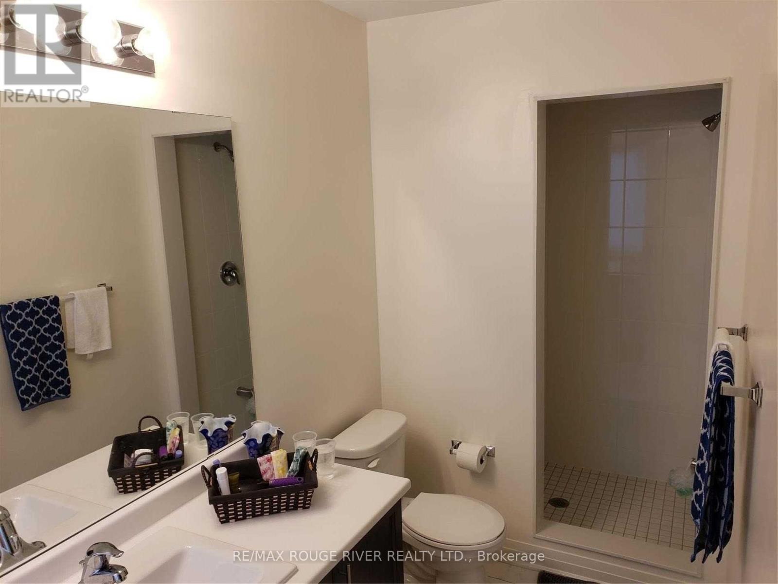 19 Caspian Square Property Photo 7