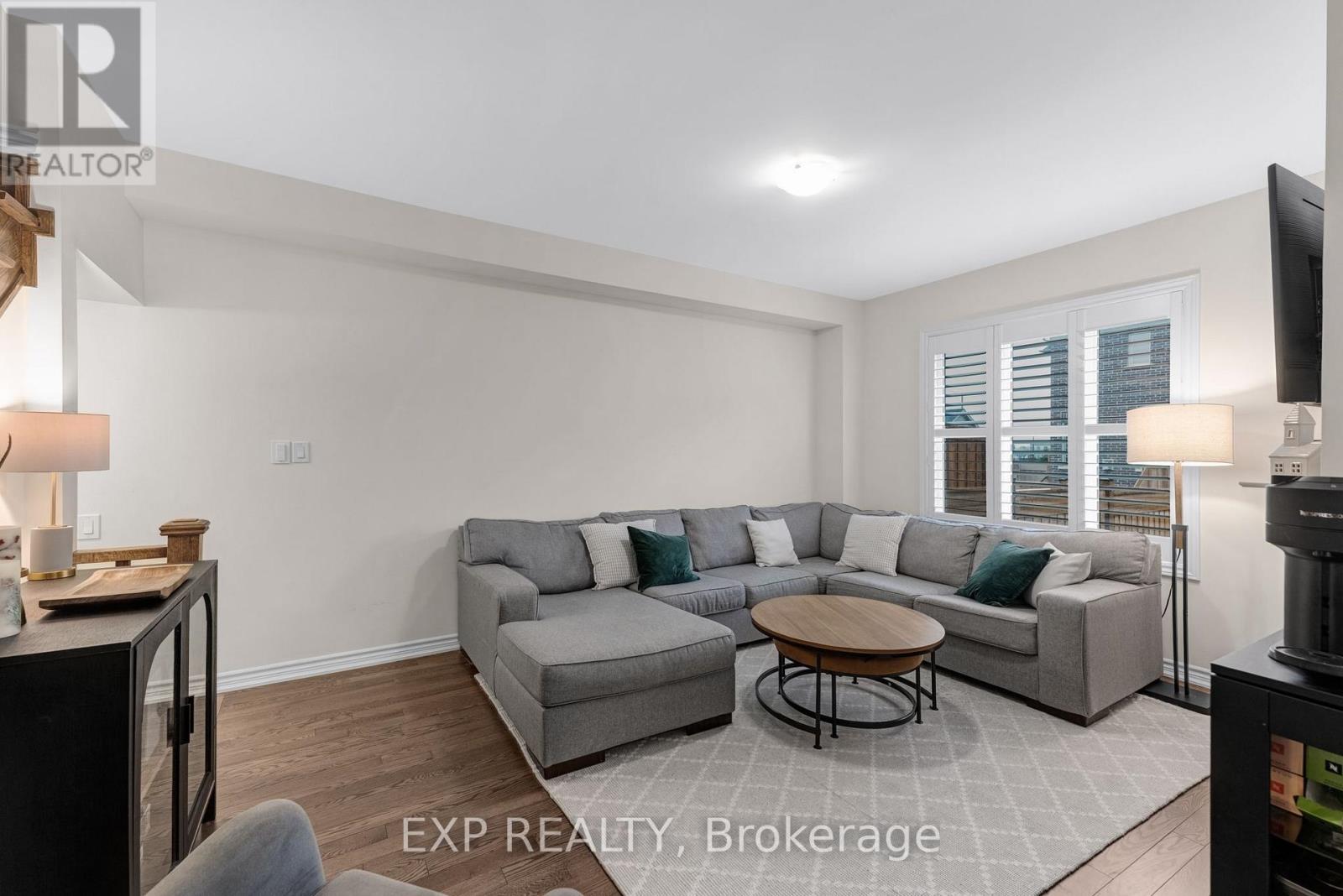 18 Hough Lane Property Photo 16