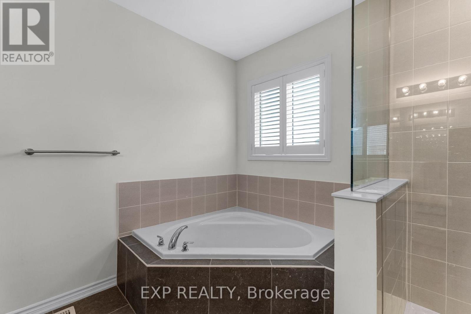 18 Hough Lane Property Photo 27