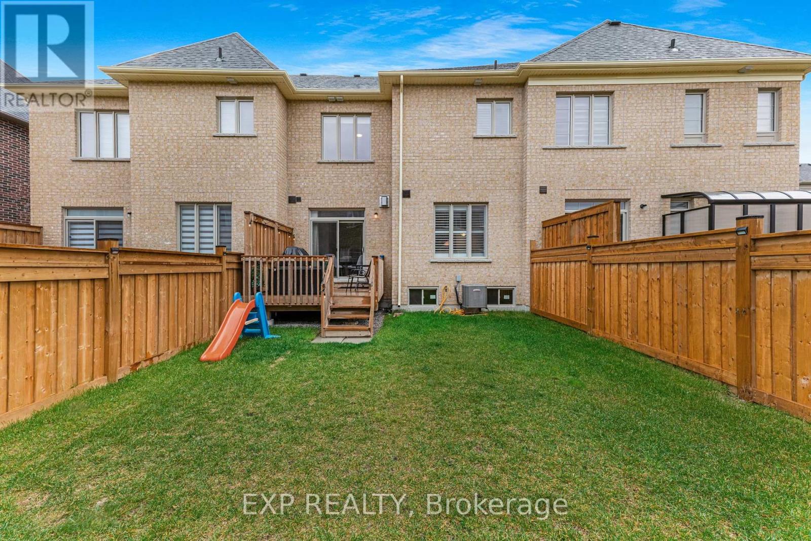 18 Hough Lane Property Photo 43
