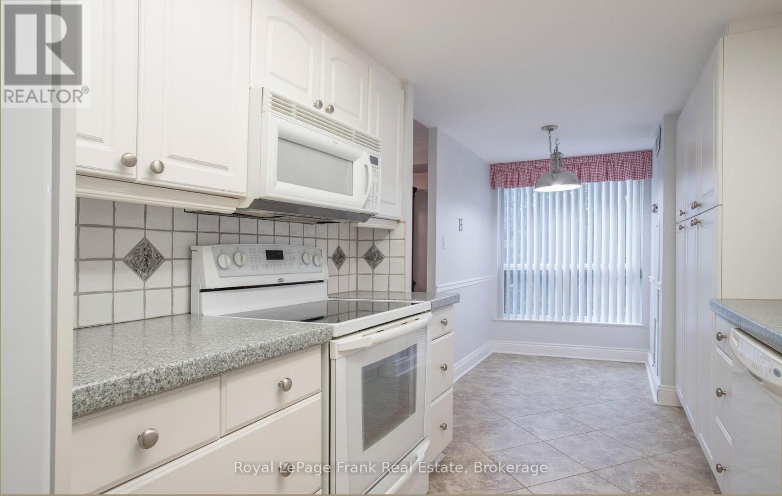 213 - 712 Rossland Road E Property Photo 10