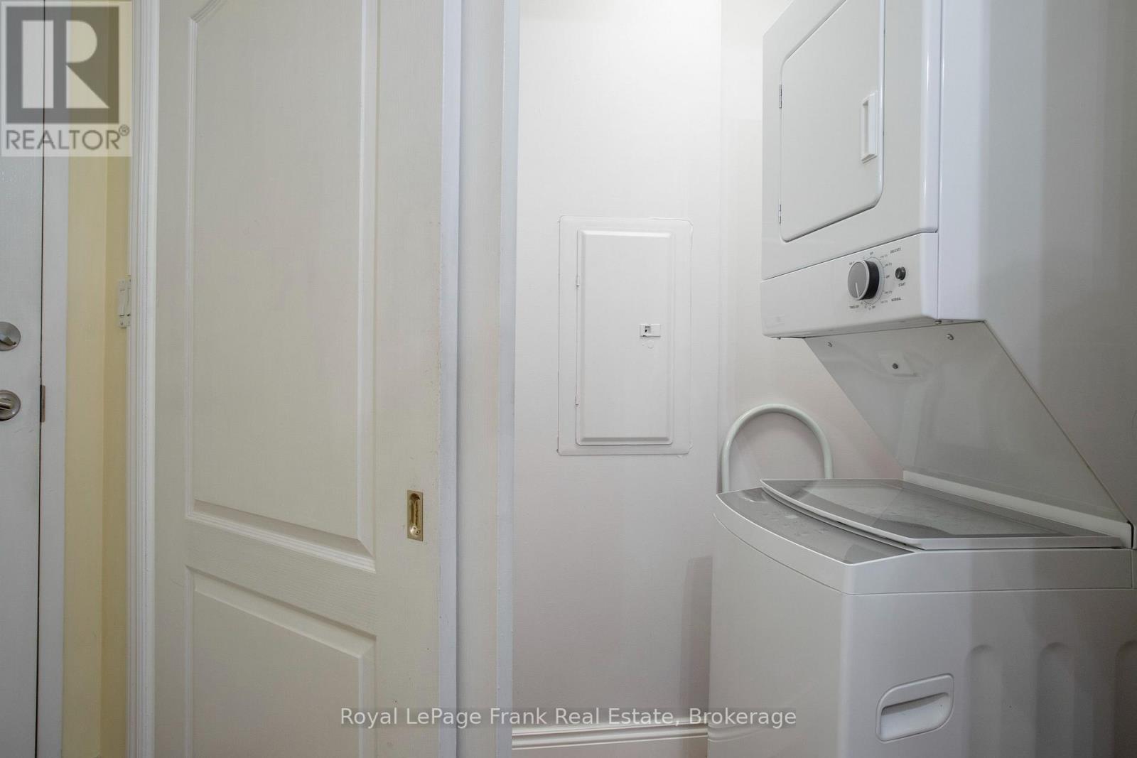 213 - 712 Rossland Road E Property Photo 23