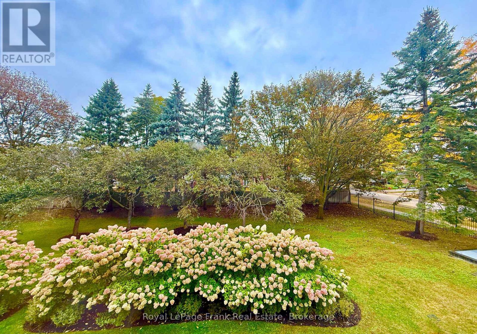 213 - 712 Rossland Road E Property Photo 29