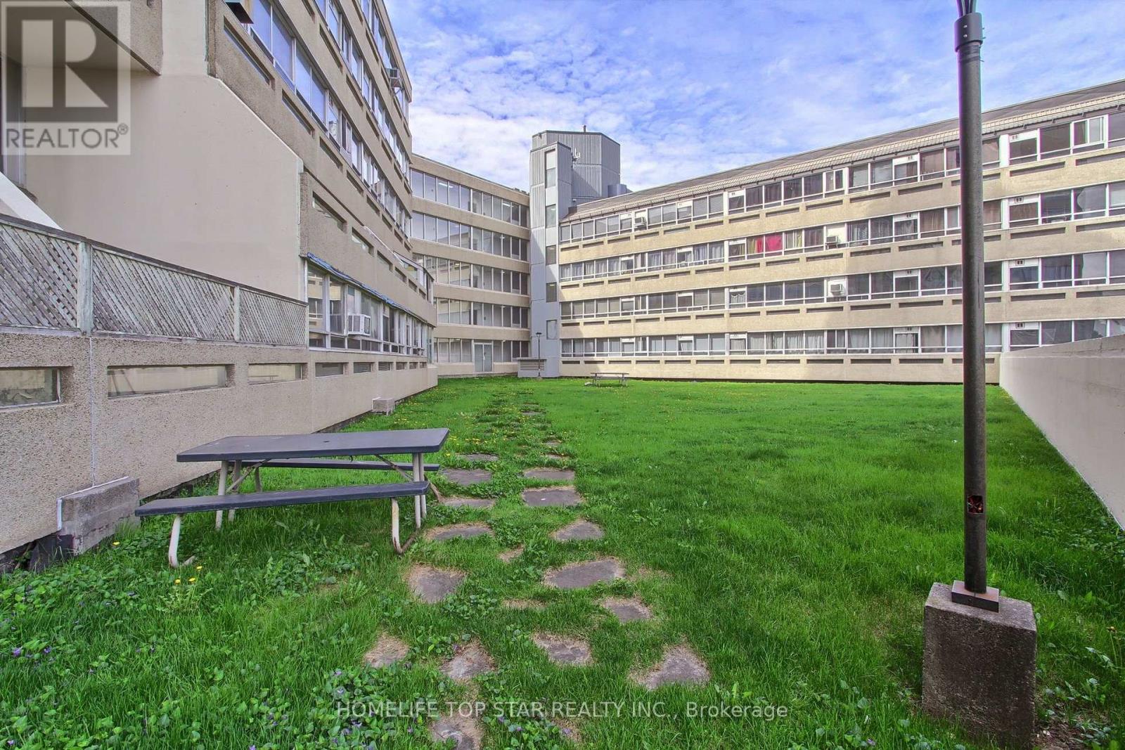613 - 5580 Sheppard E Avenue Property Photo 33