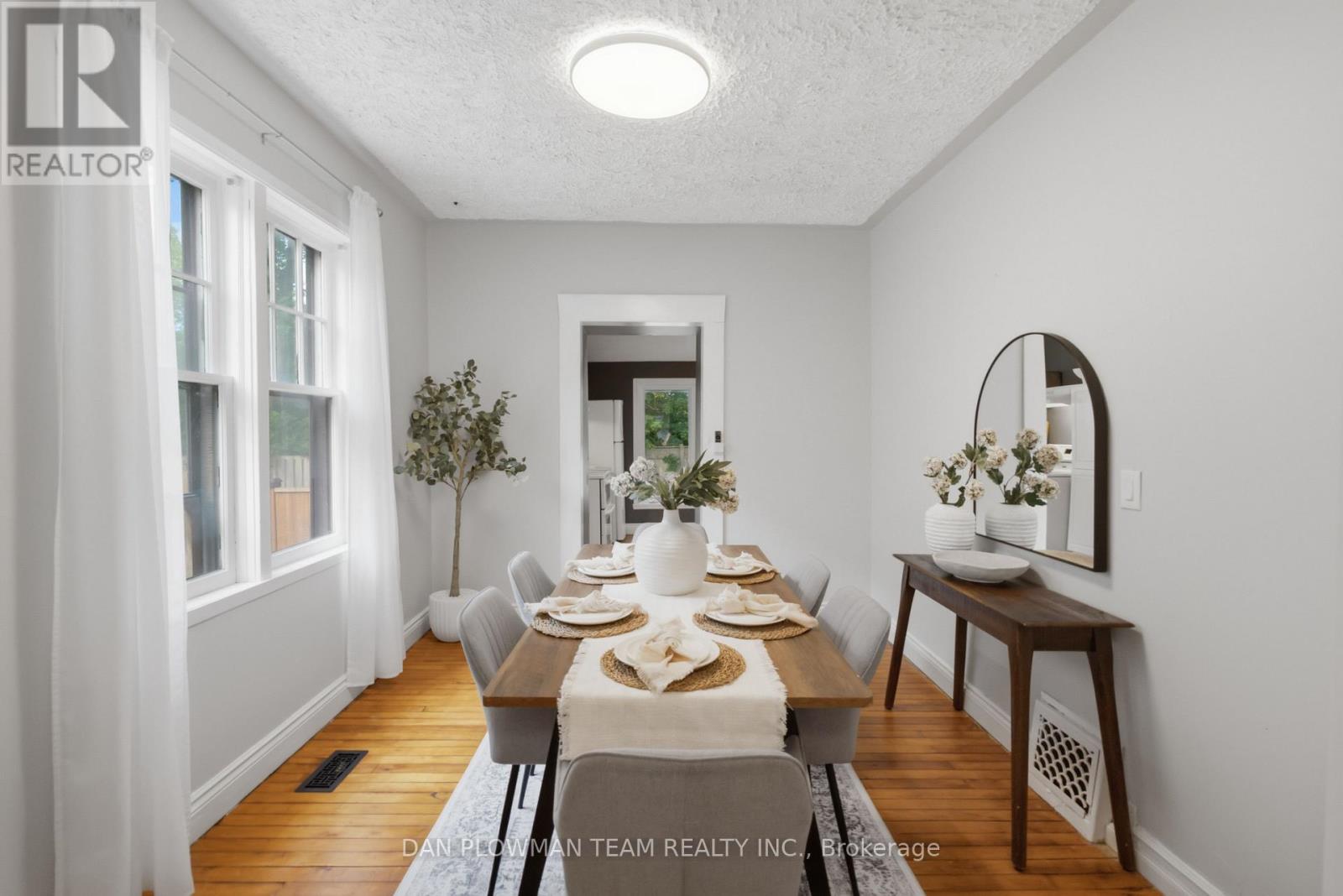 265 Haig Street Property Photo 4