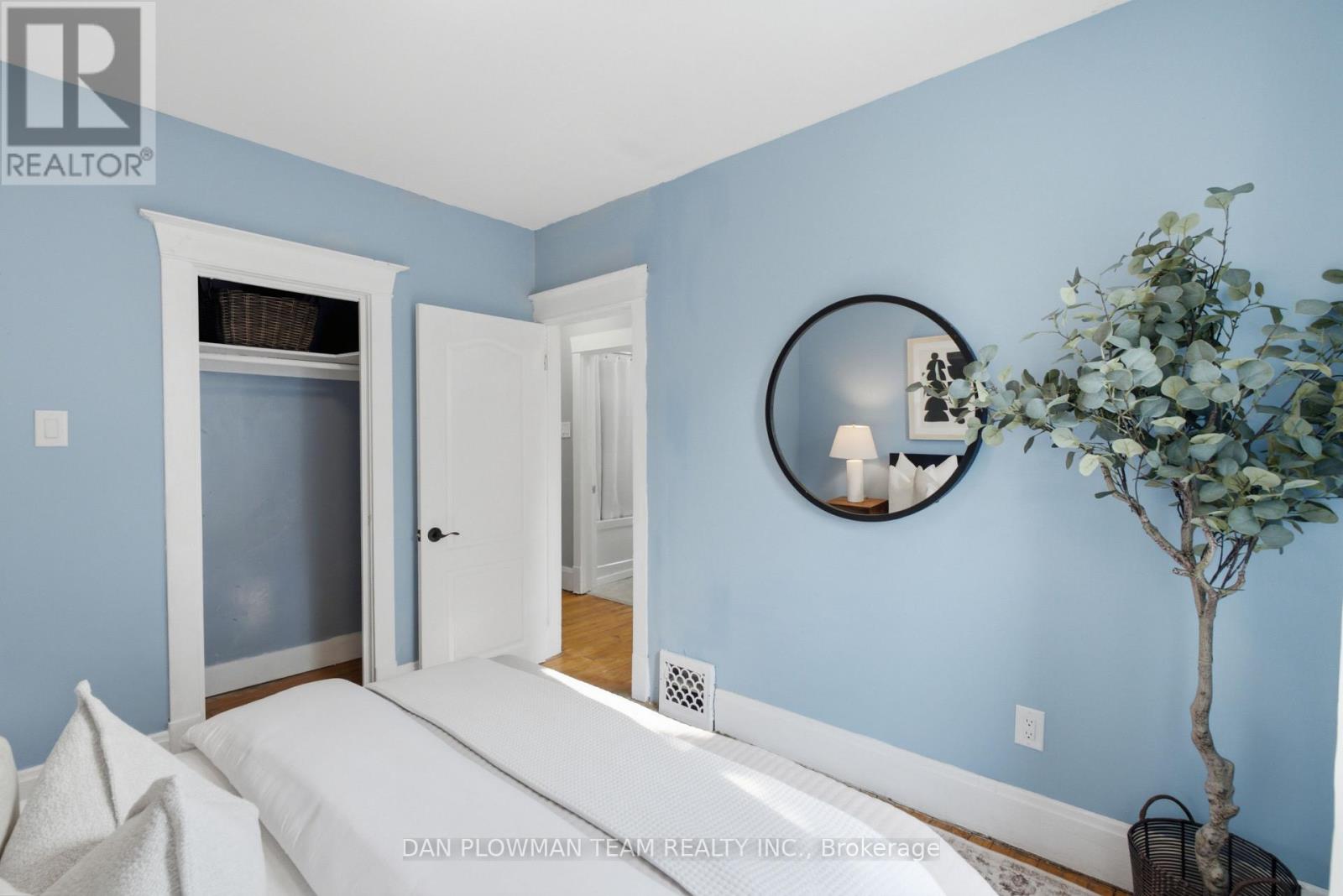265 Haig Street Property Photo 14