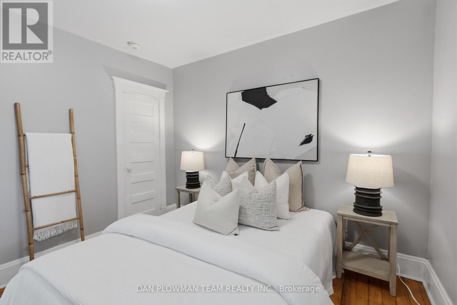 265 Haig Street Property Photo 16