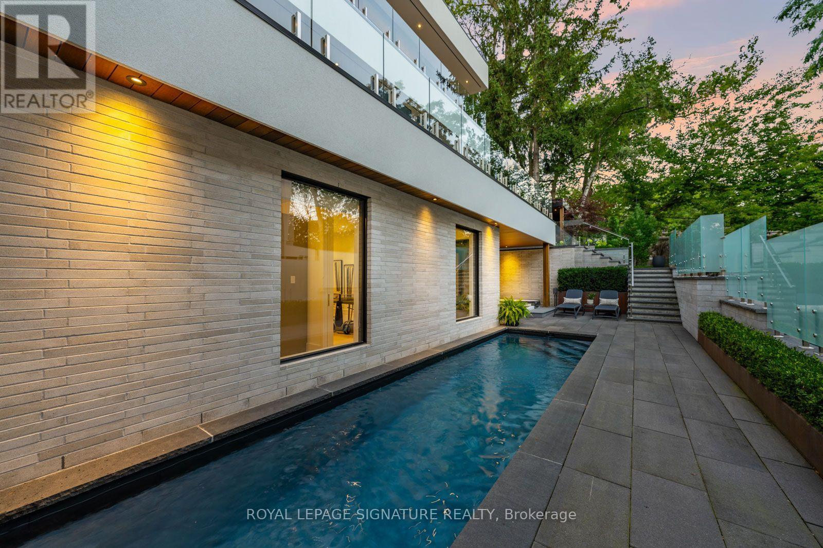 8 Fallingbrook Wood Property Photo 5
