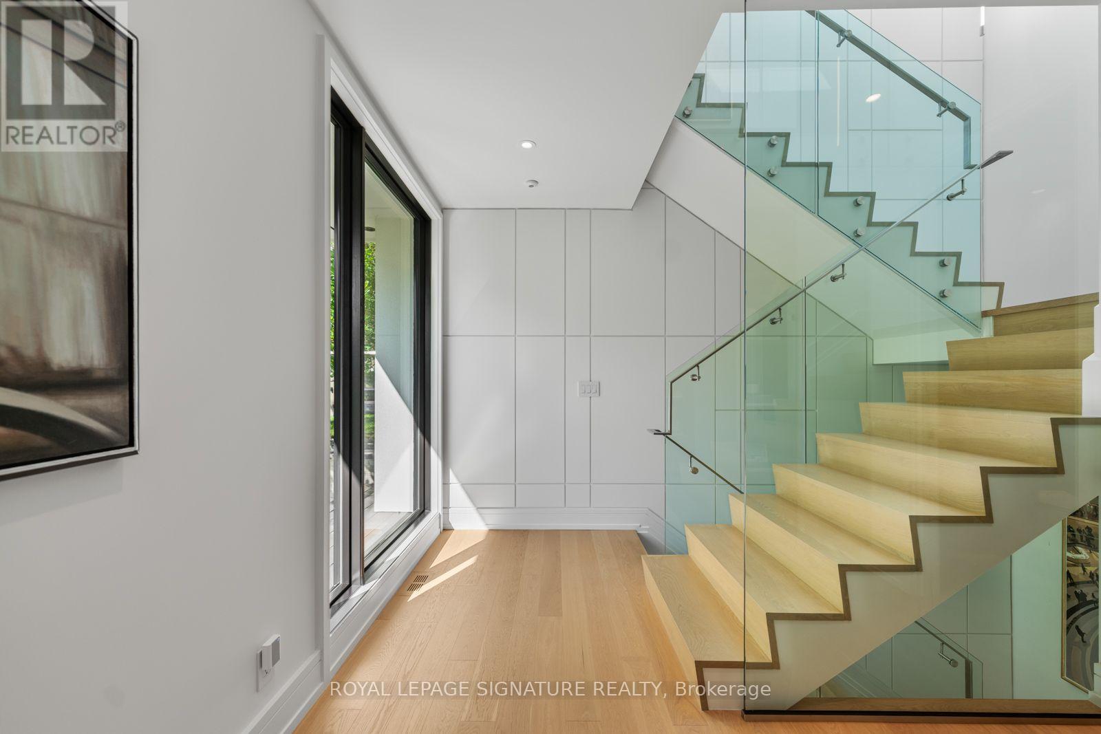 8 Fallingbrook Wood Property Photo 8