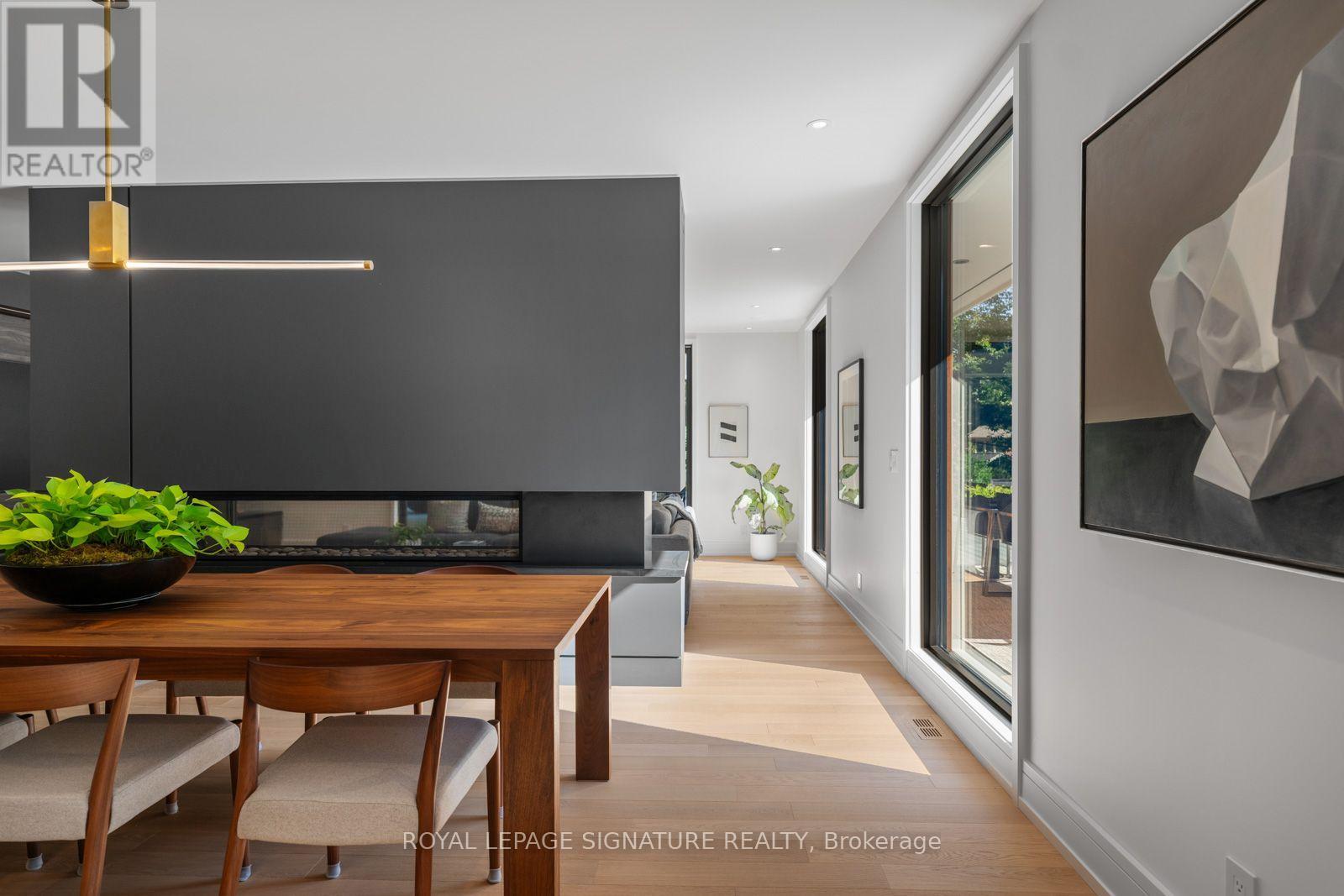 8 Fallingbrook Wood Property Photo 17