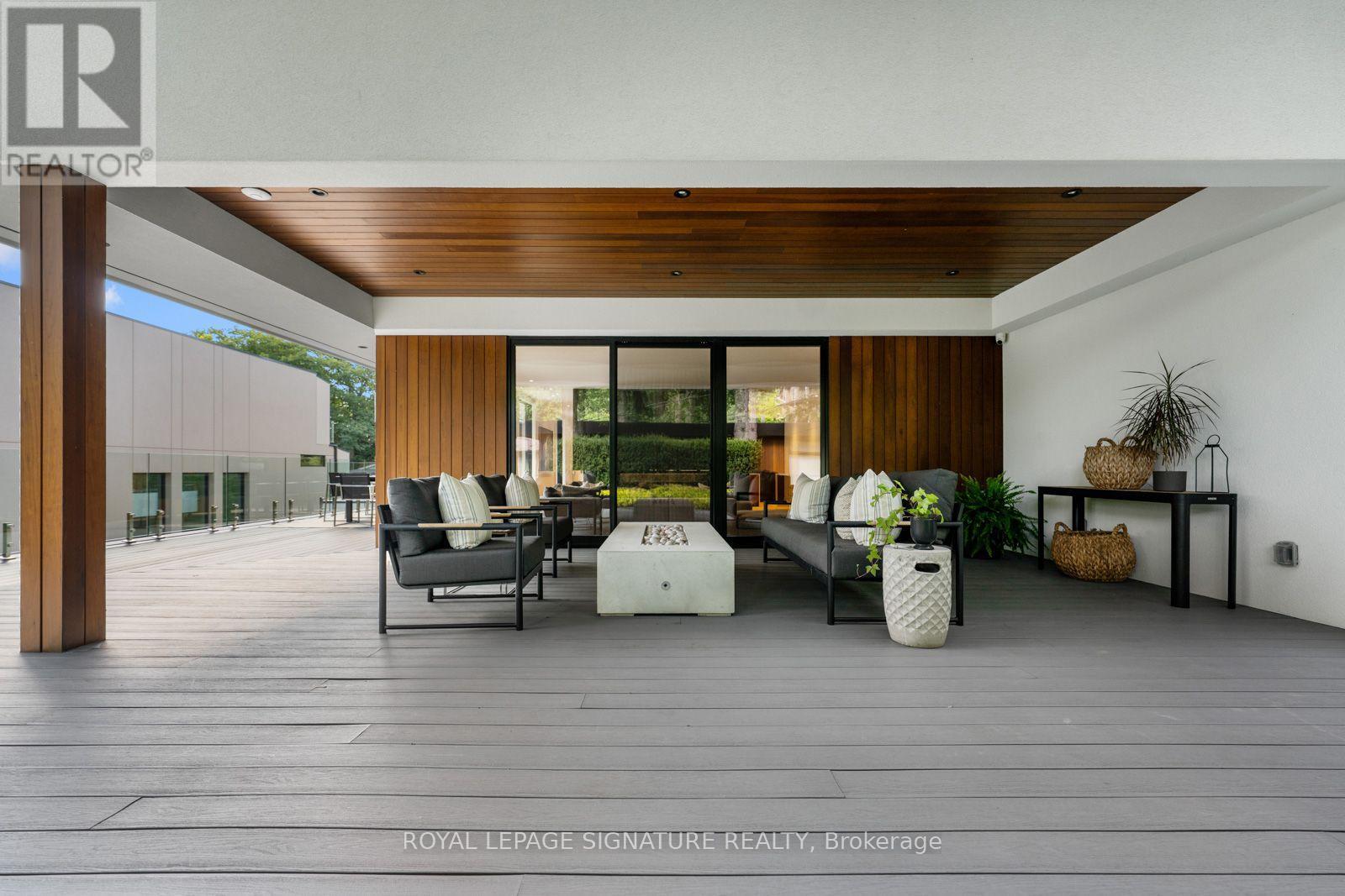 8 Fallingbrook Wood Property Photo 23