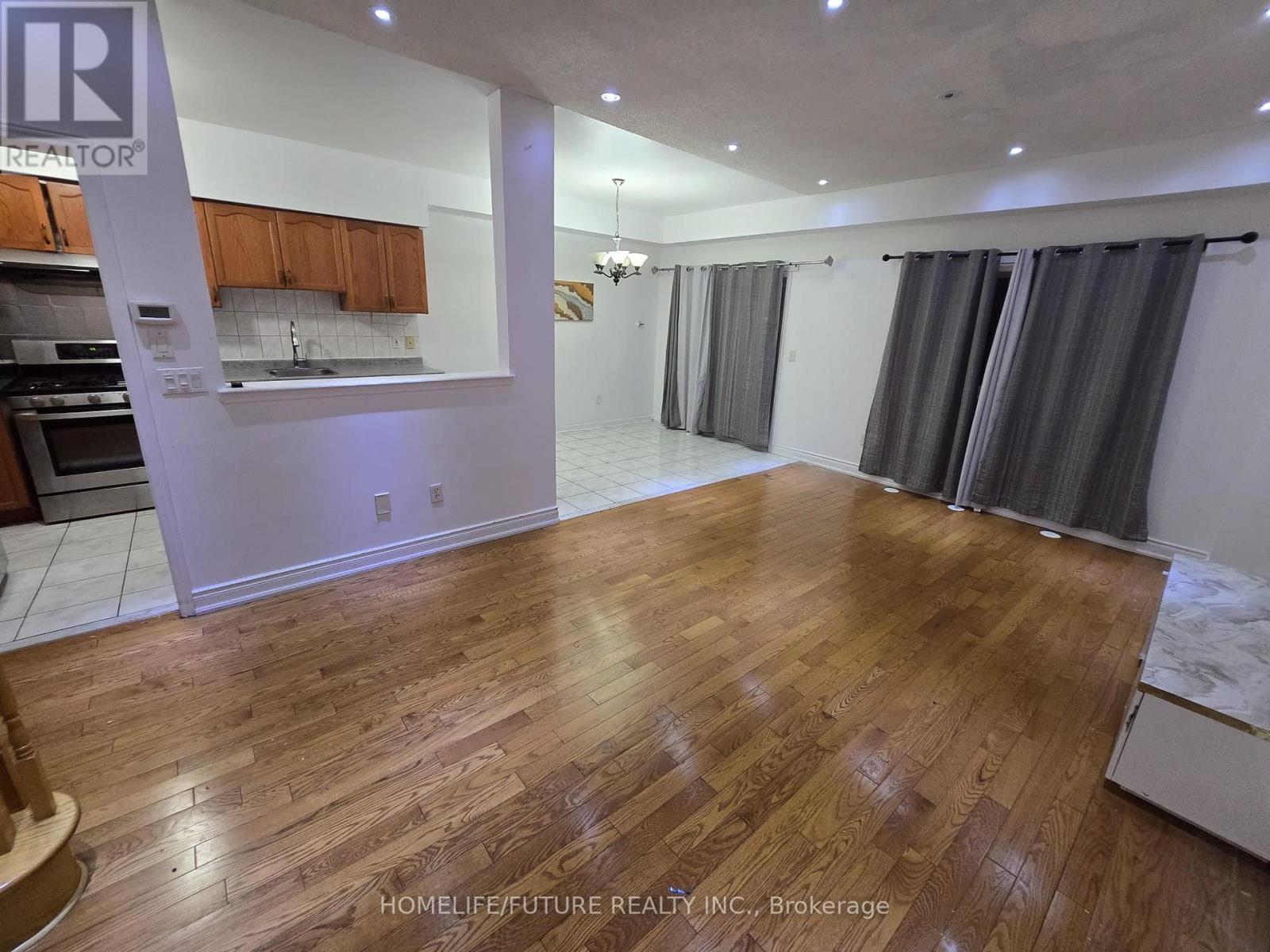 108 Gristone Crescent Property Photo 4