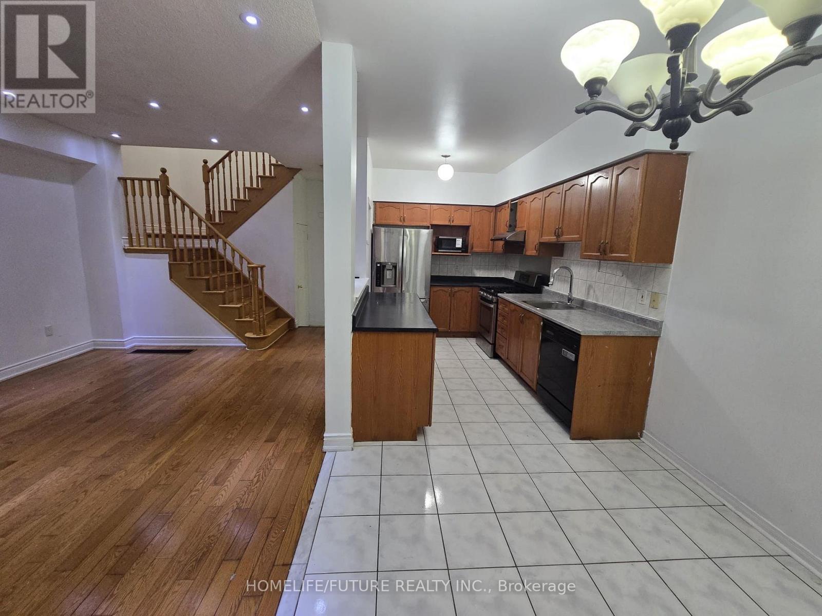 108 Gristone Crescent Property Photo 10