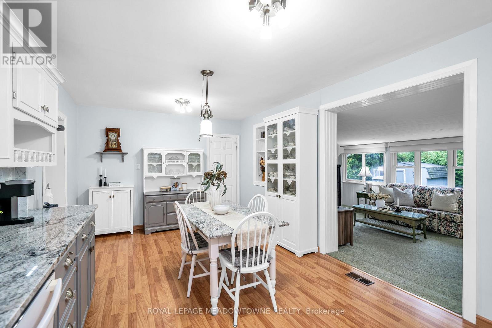 48 Garside Avenue Property Photo 8