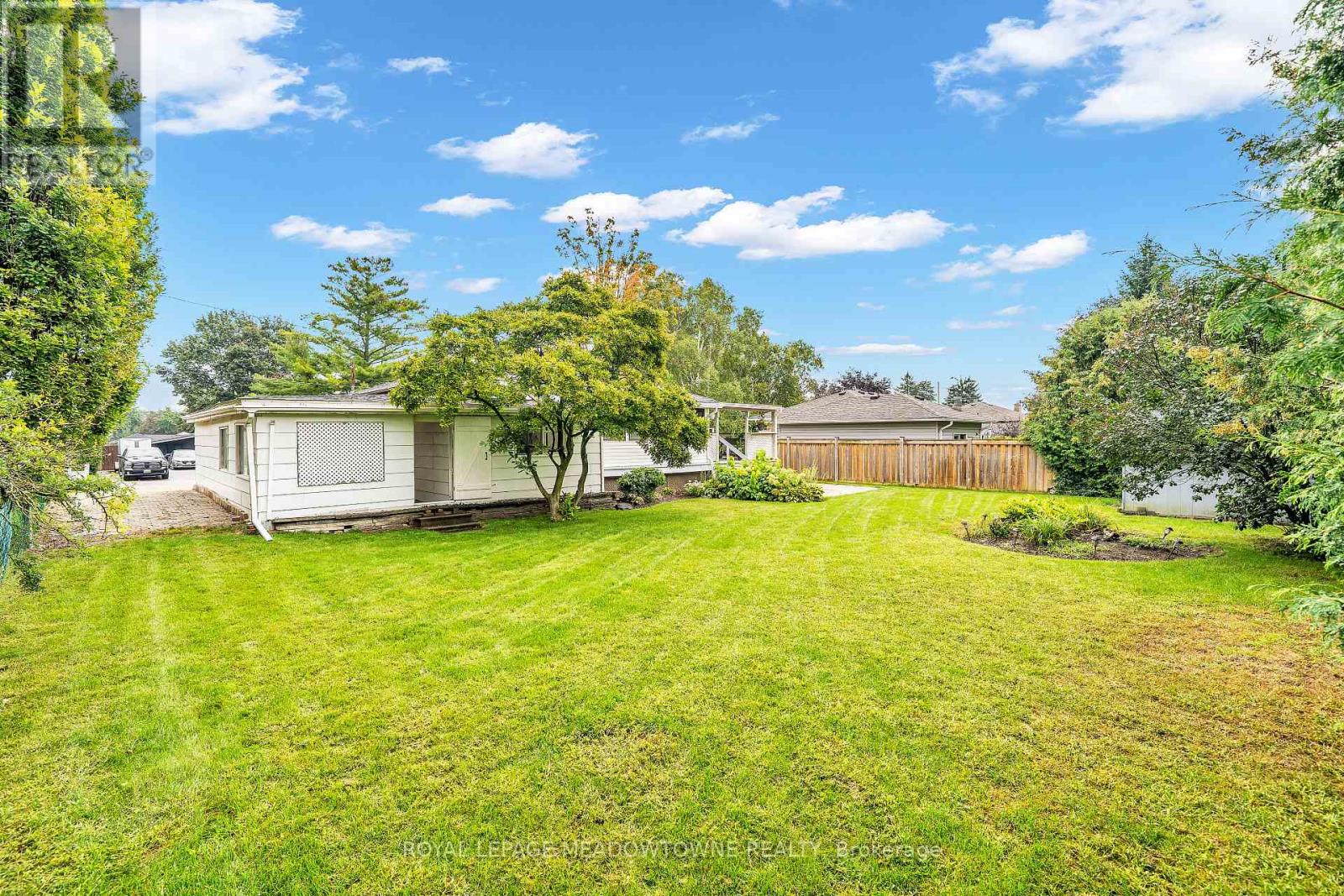 48 Garside Avenue Property Photo 44