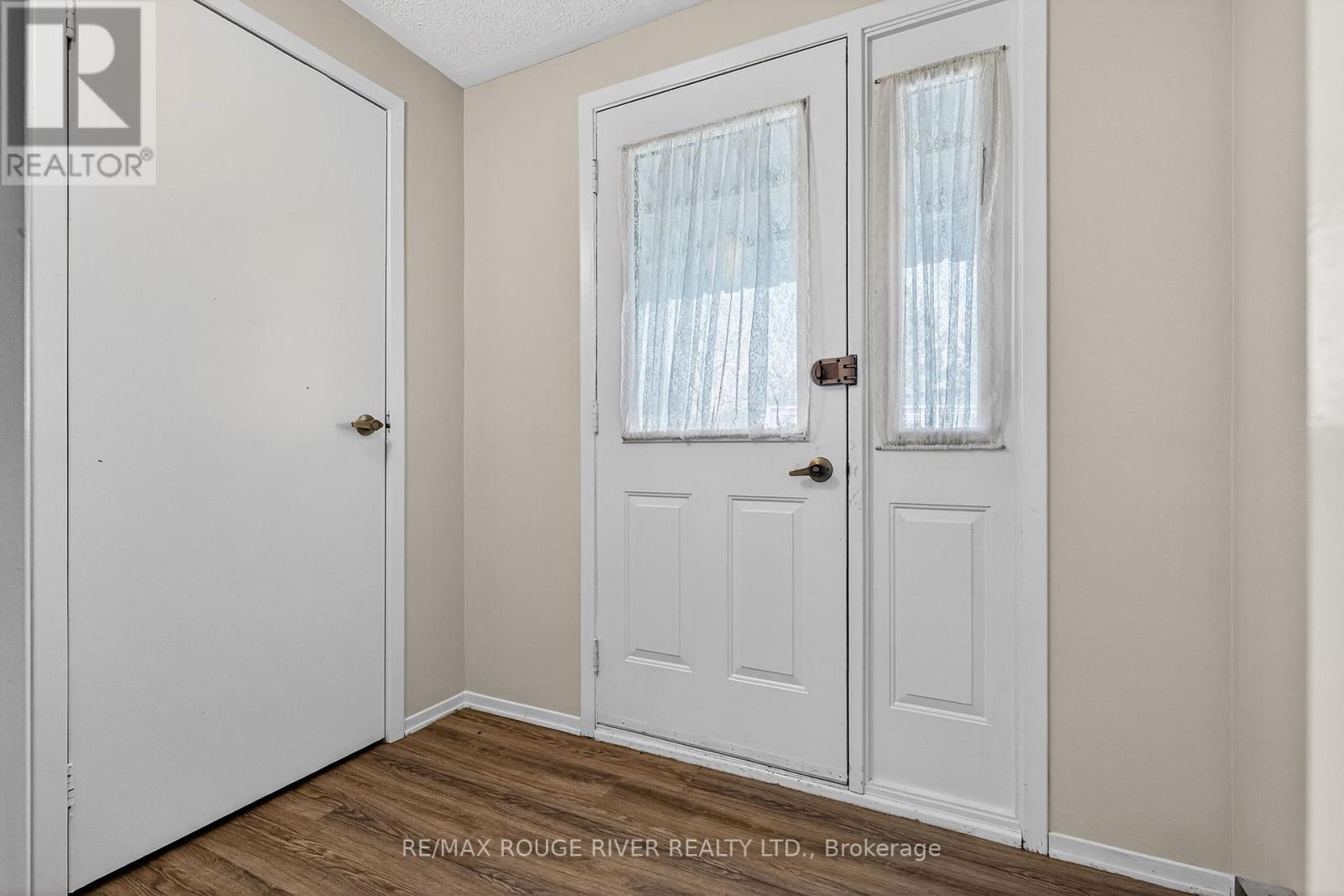 22 Eastbank Road Property Photo 7