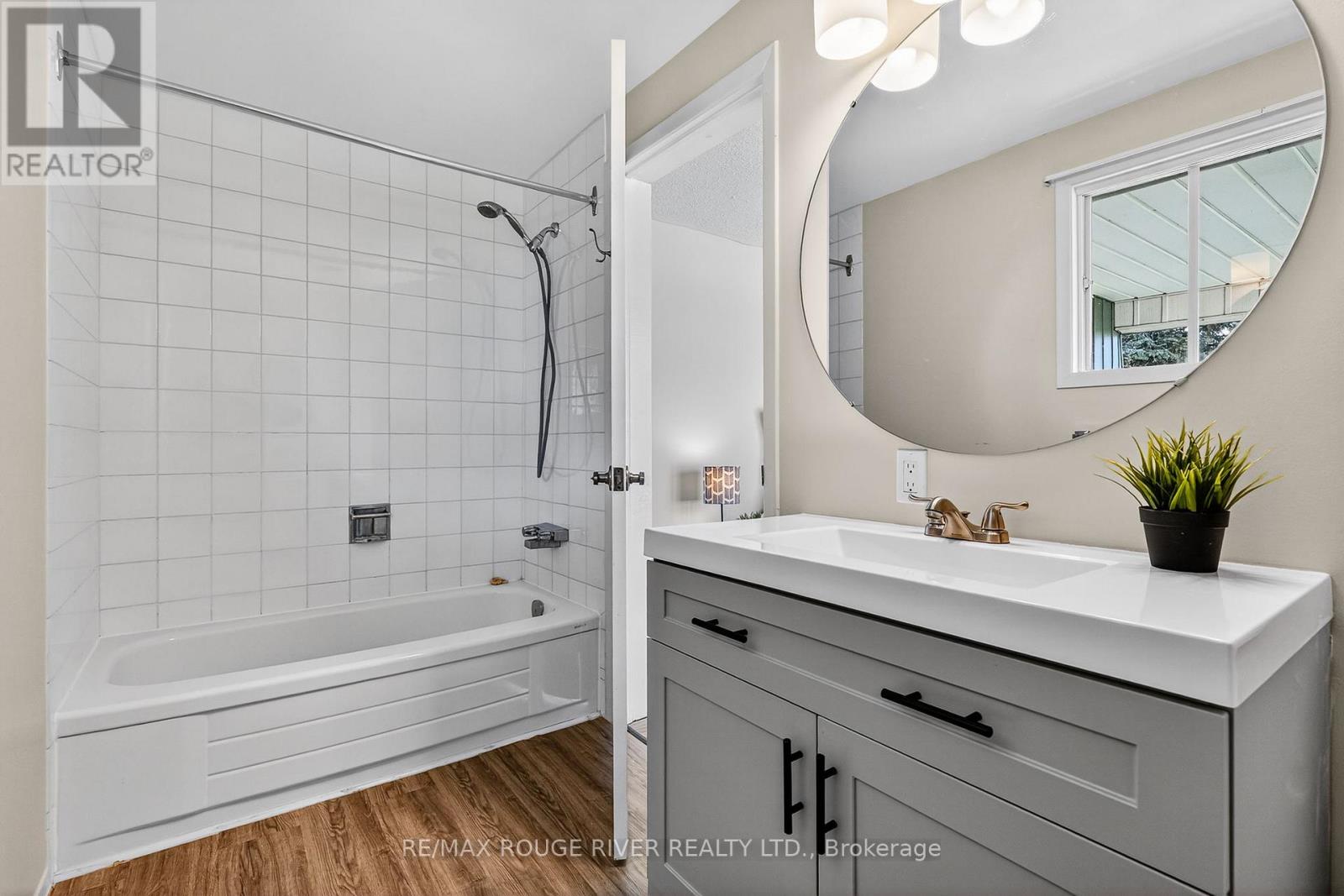 22 Eastbank Road Property Photo 28