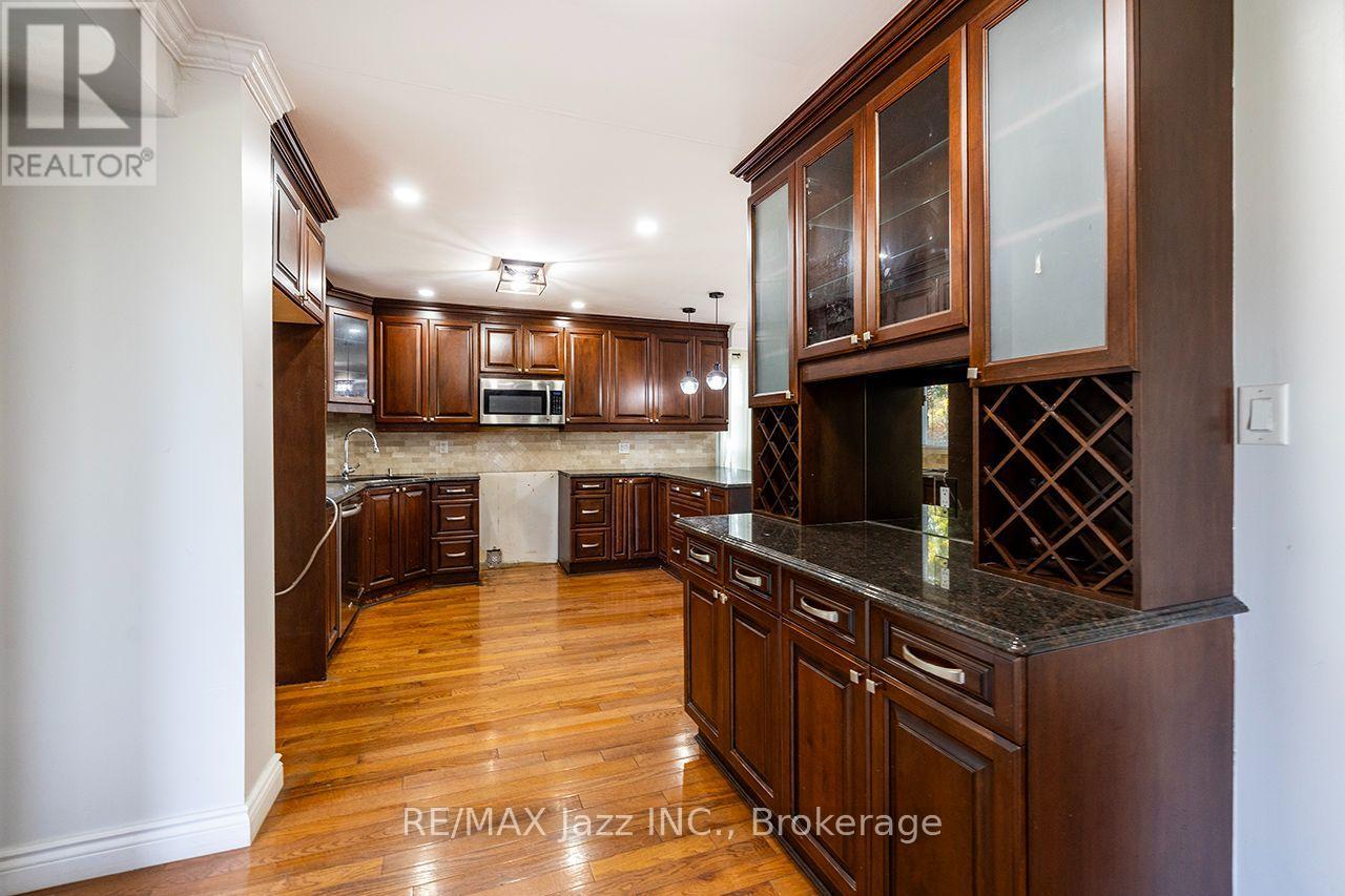 930 White Ash Drive Property Photo 9