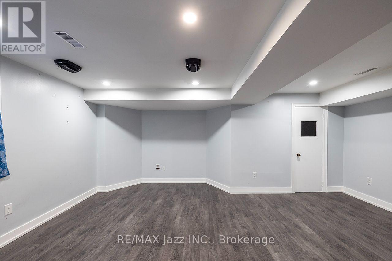 930 White Ash Drive Property Photo 18