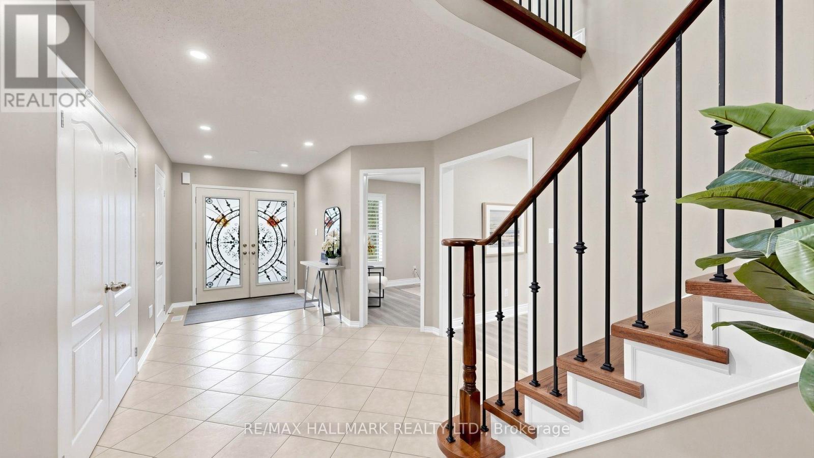 2279 Hackett Place Property Photo 4