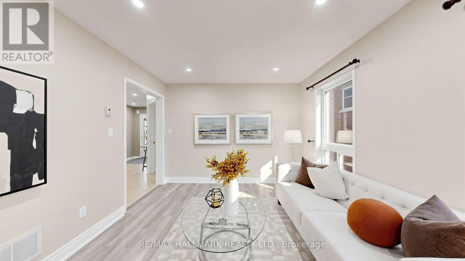 2279 Hackett Place Property Photo 8