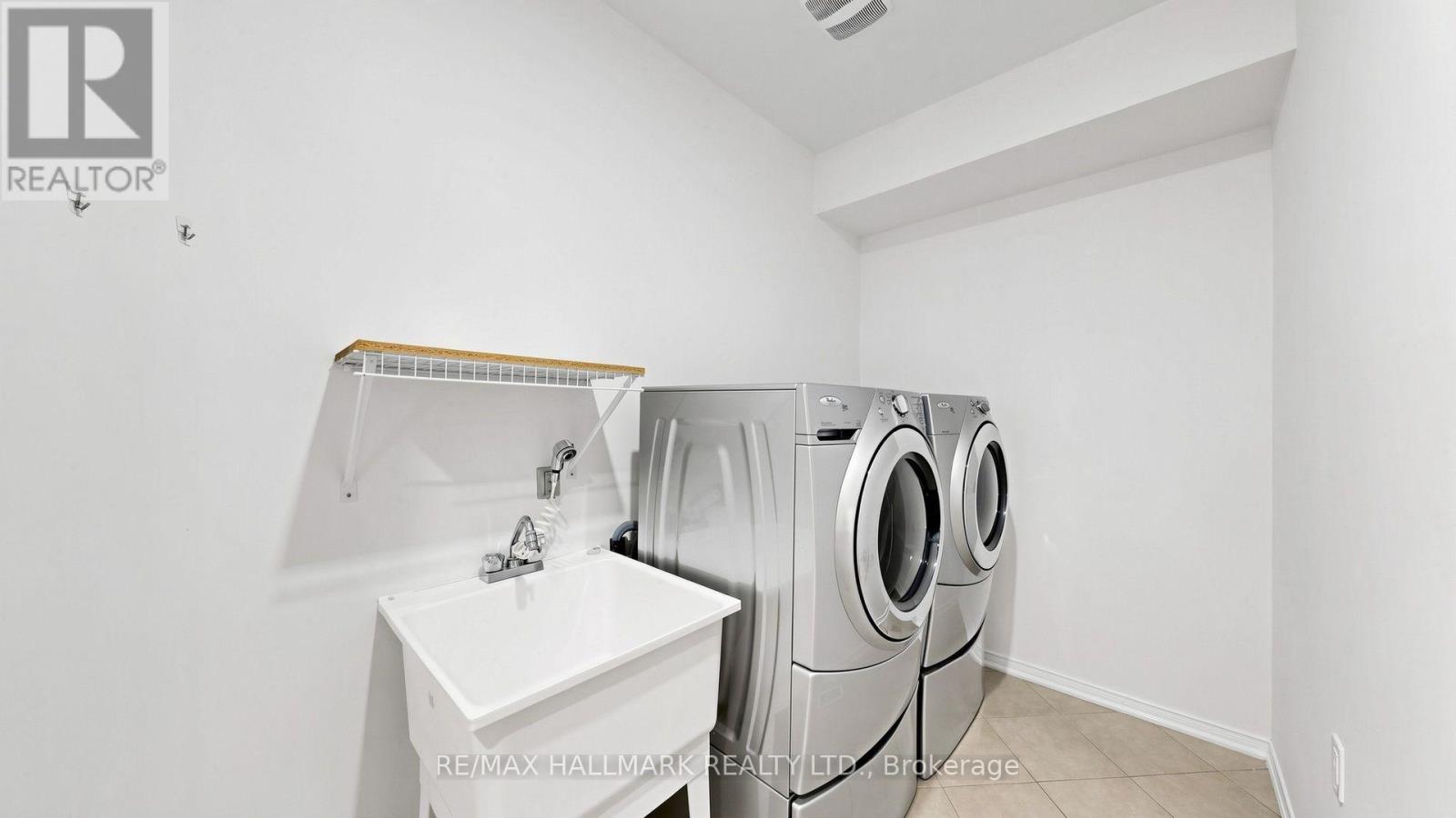 2279 Hackett Place Property Photo 39