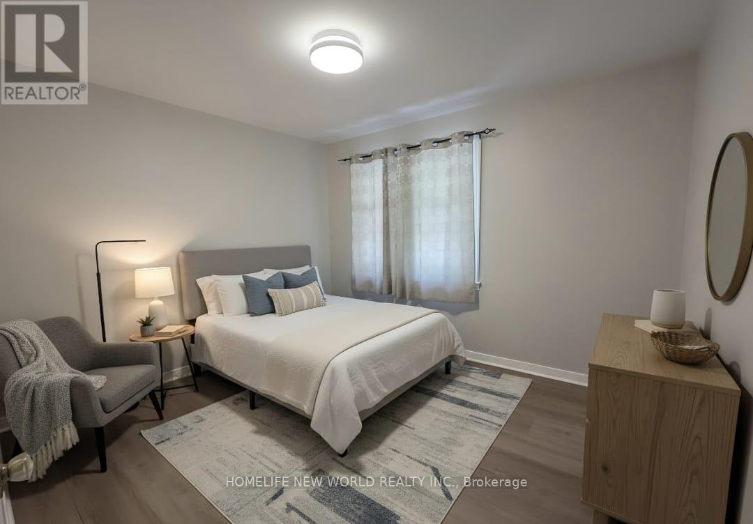 544 Mary Street E Property Photo 10