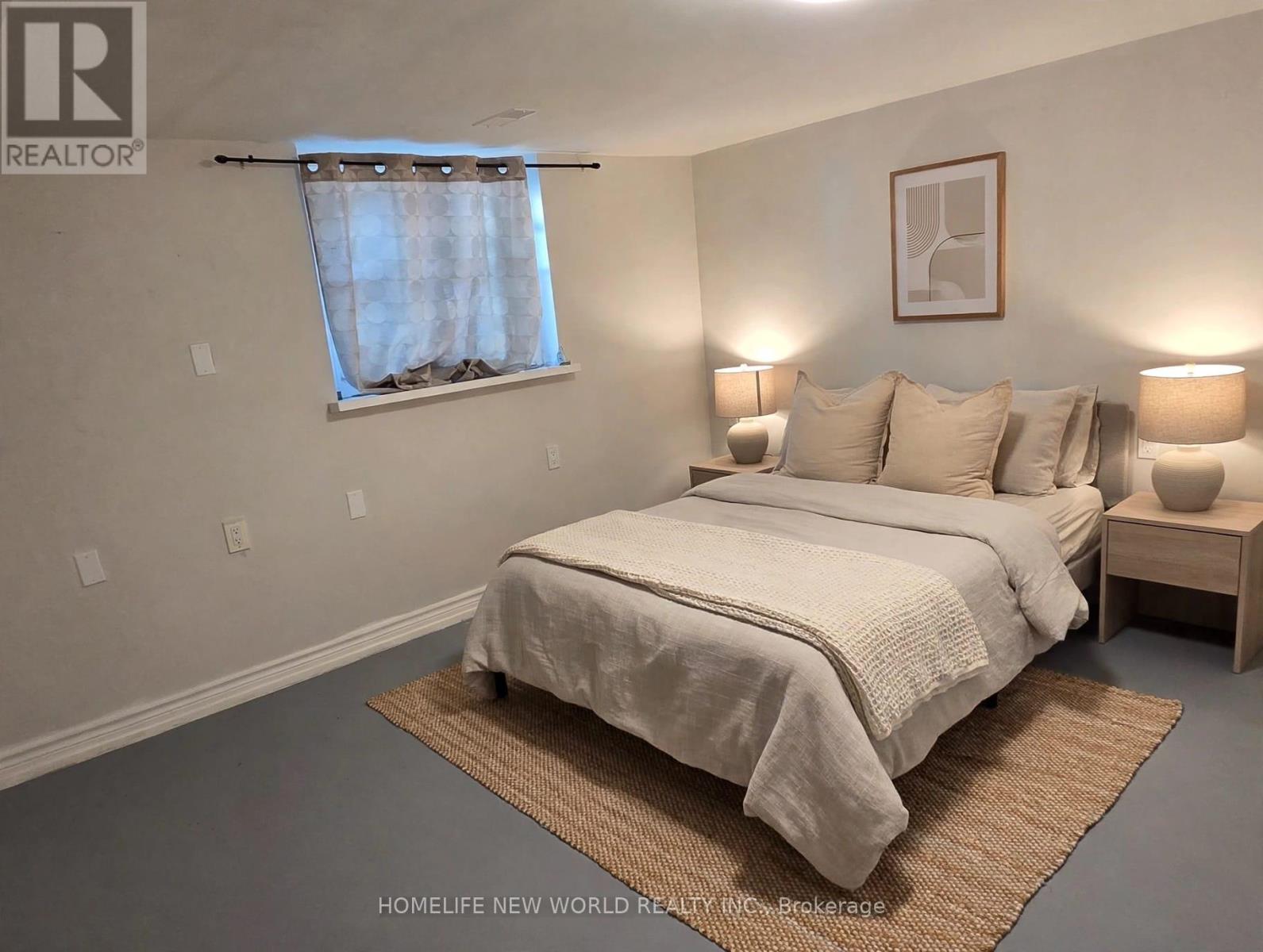 544 Mary Street E Property Photo 11