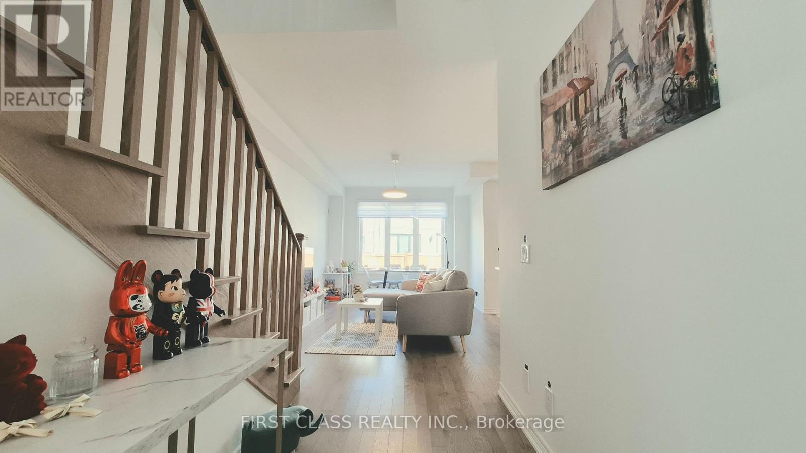 52 Sorbara Way Property Photo 27