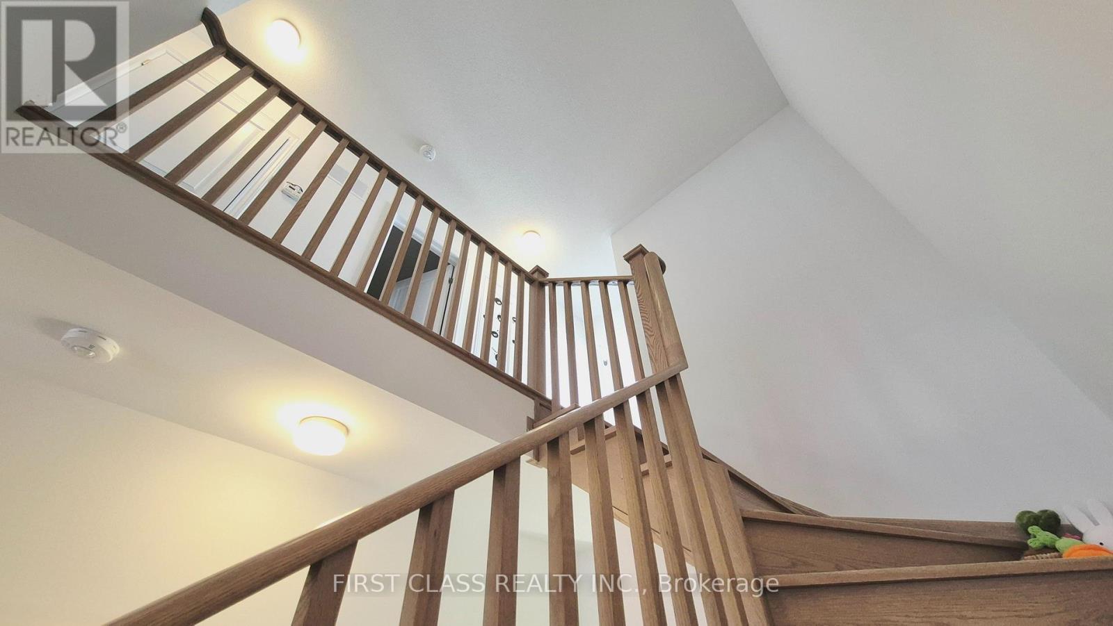 52 Sorbara Way Property Photo 31