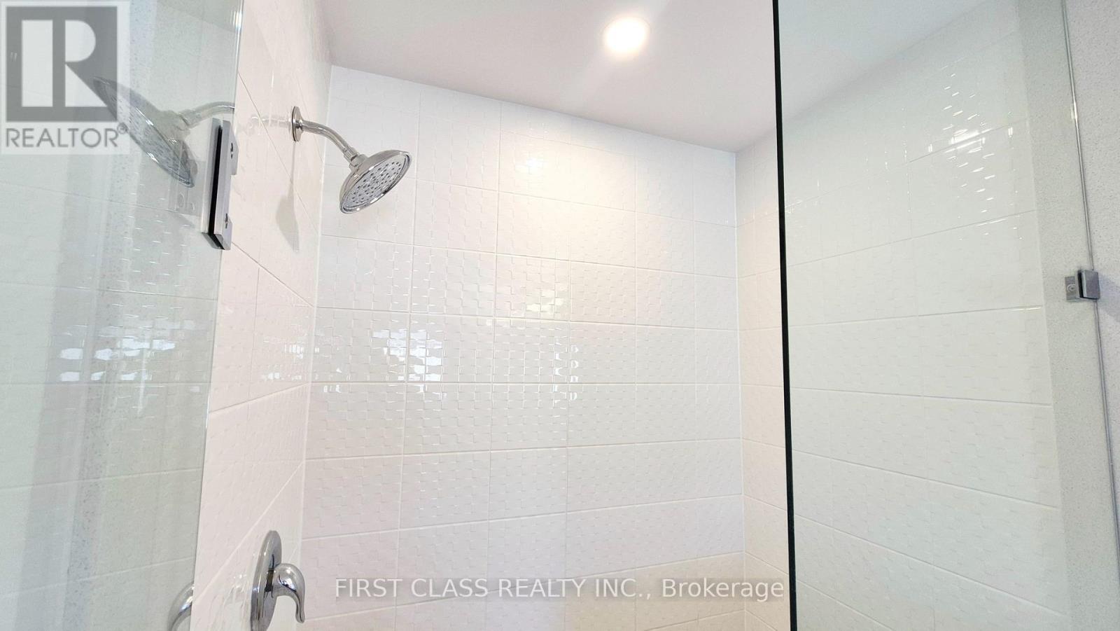 52 Sorbara Way Property Photo 38