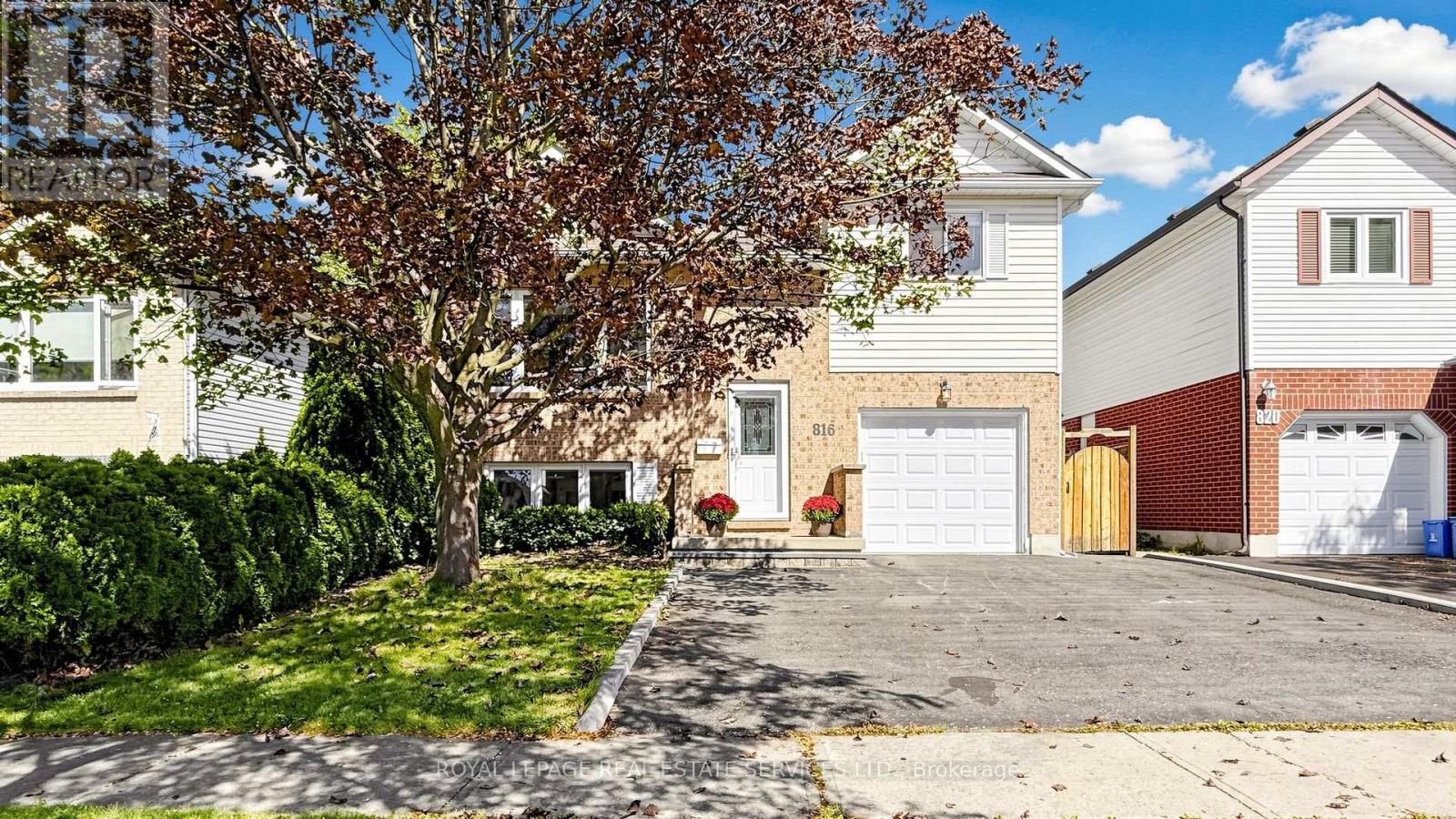 816 Beatrice Street E Photo de la propriété 1