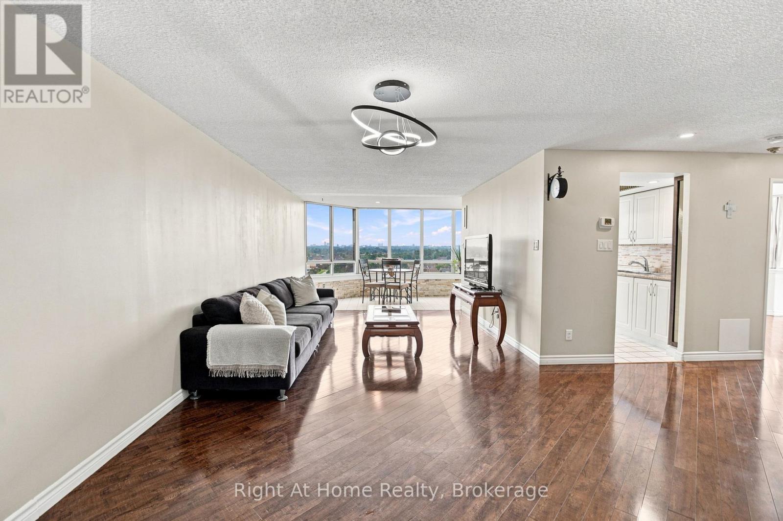 1215 - 11753 Sheppard Avenue E Property Photo 7