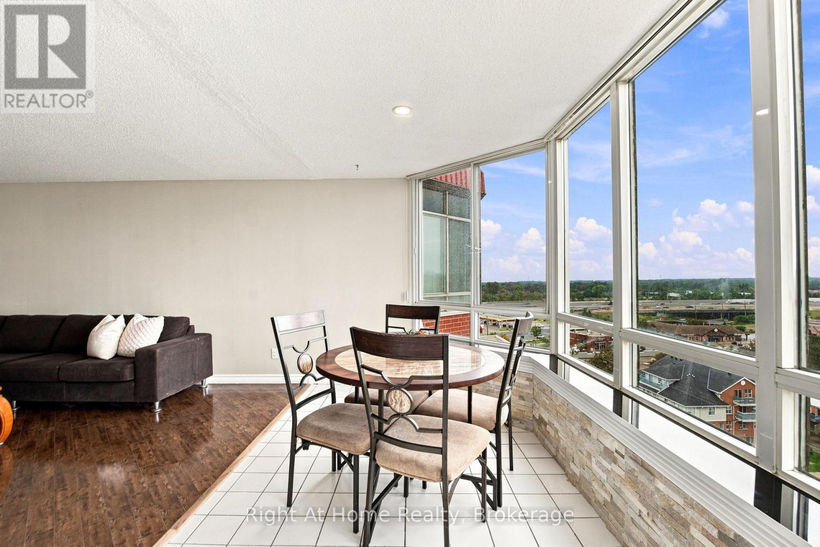 1215 - 11753 Sheppard Avenue E Property Photo 15
