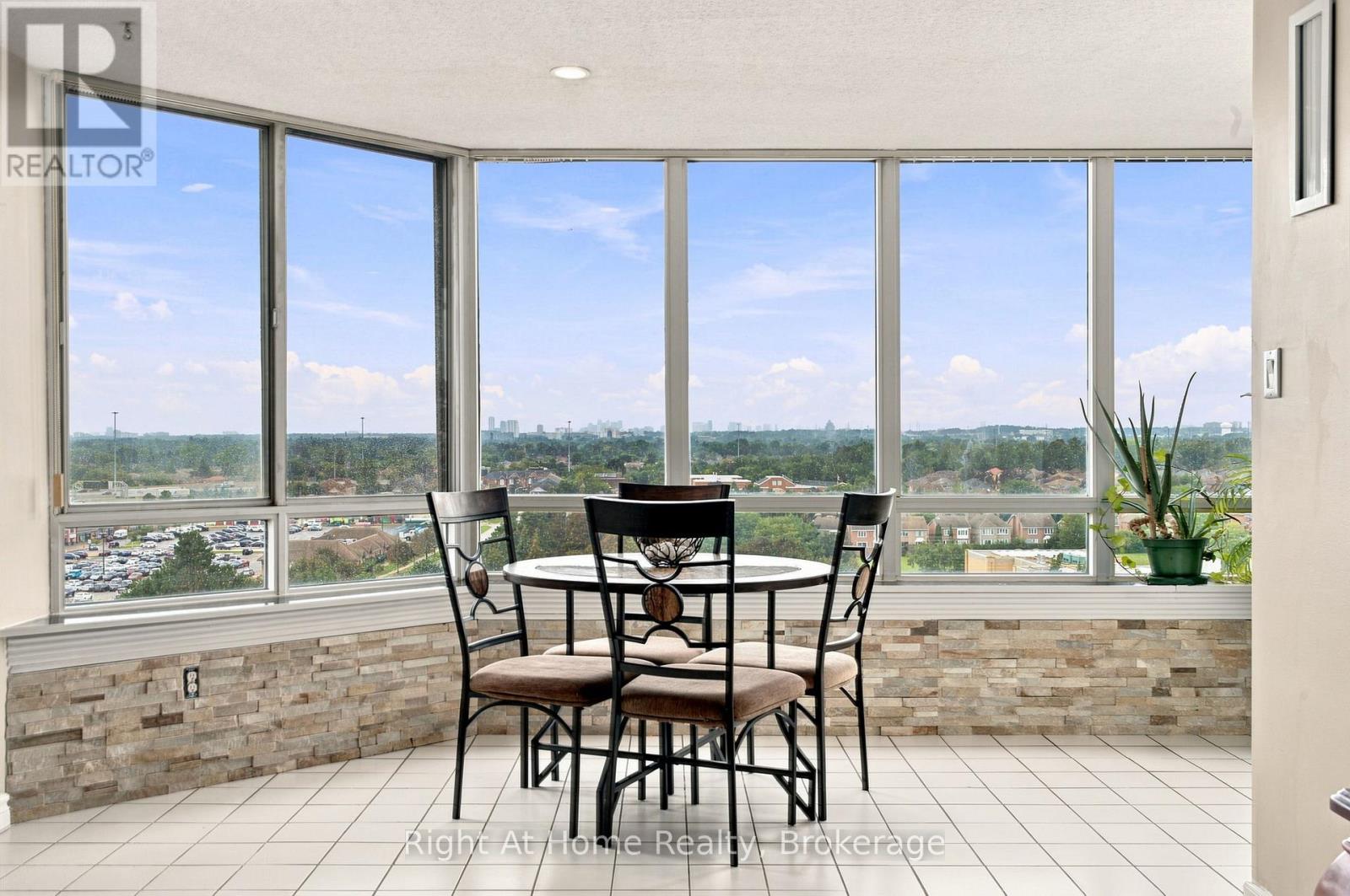 1215 - 11753 Sheppard Avenue E Property Photo 17