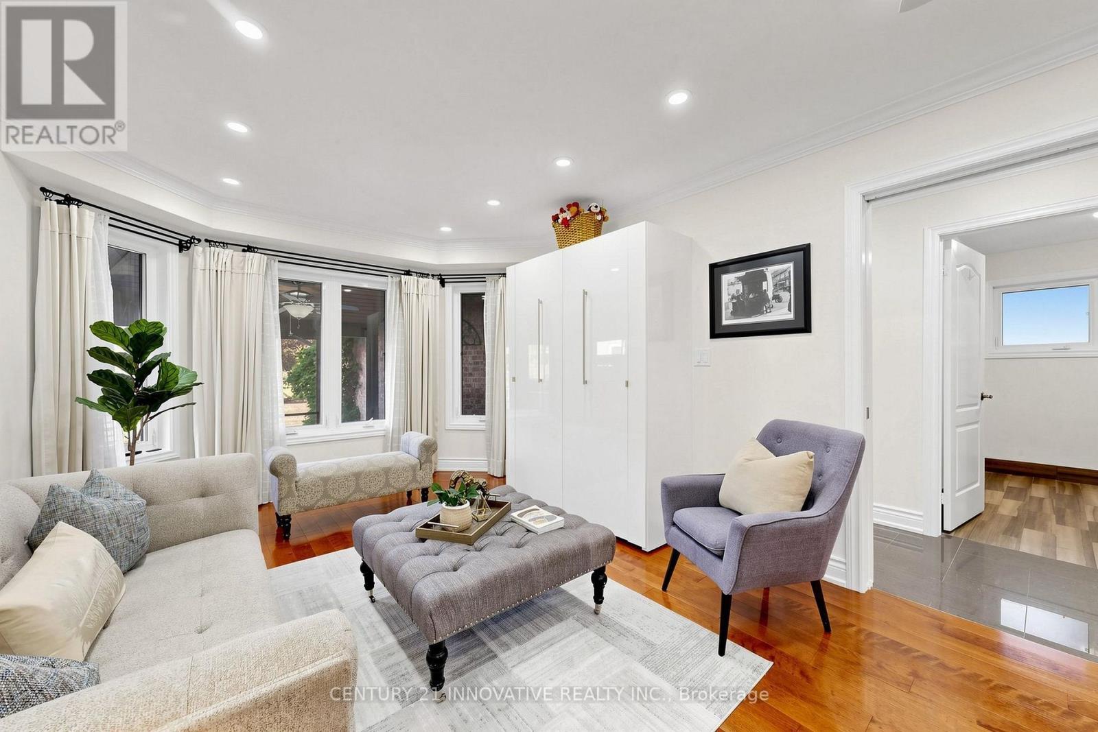 43 Bonnydon Crescent Property Photo 4