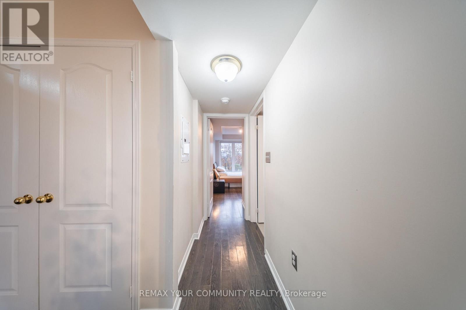 48 - 651f Warden Avenue Property Photo 28