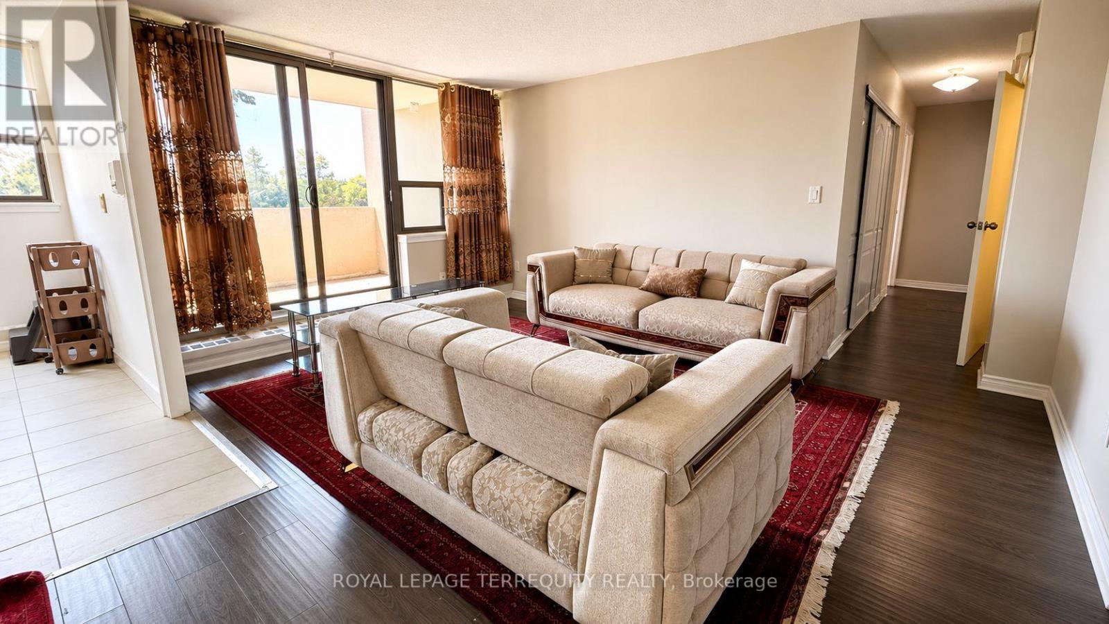 409 - 100 Wingarden Court Property Photo 2