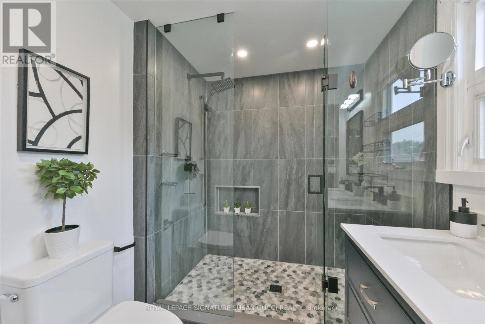 29 Topham Road Property Photo 20