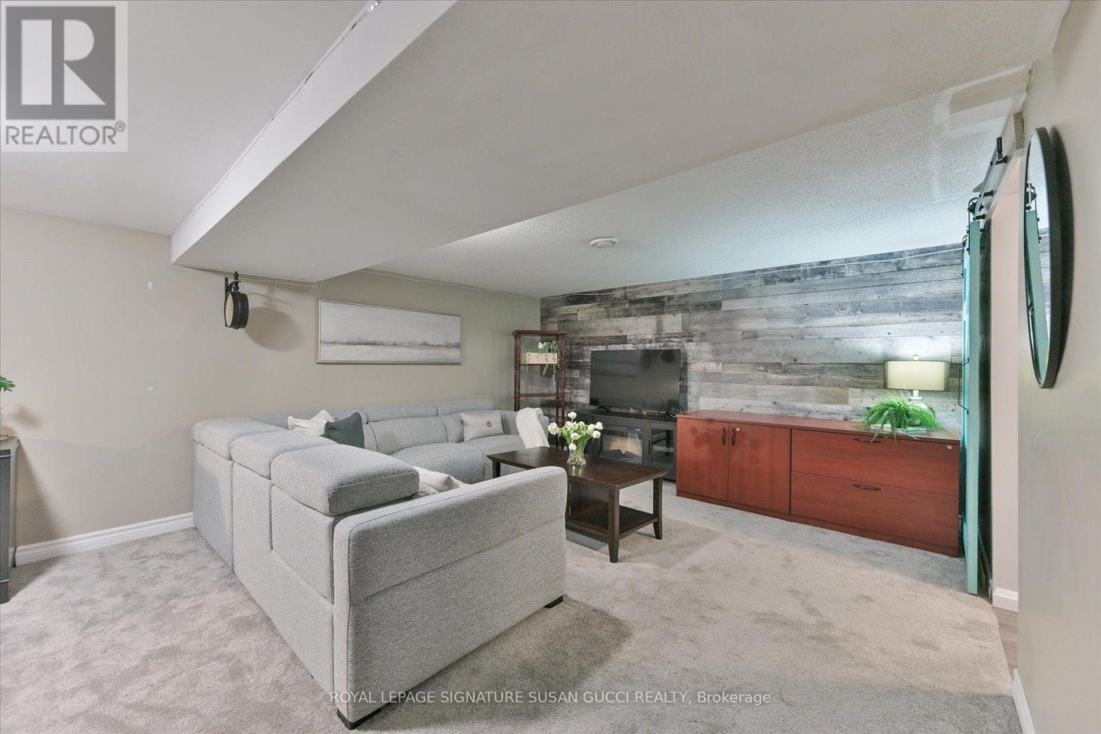 29 Topham Road Property Photo 25