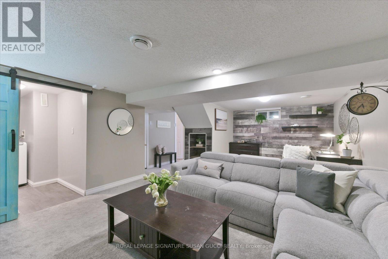 29 Topham Road Property Photo 26