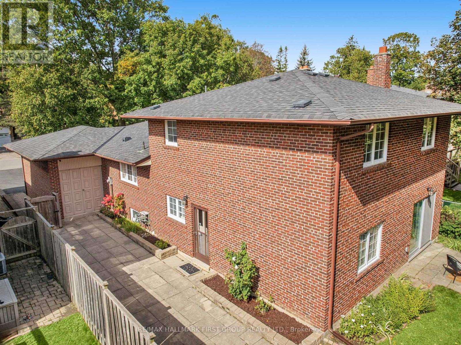 21 Ivan Road Property Photo 46